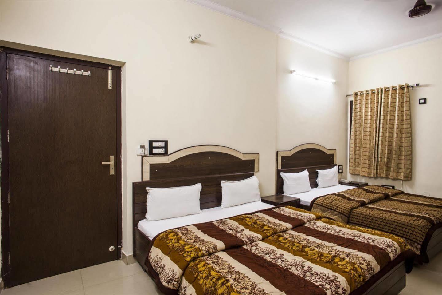 Hotel Gs Paradise Amritsar Dış mekan fotoğraf